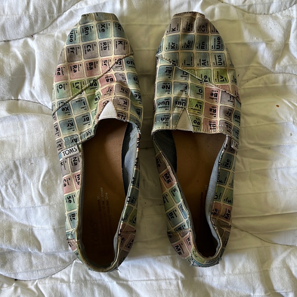 Toms Periodic Table Shoes